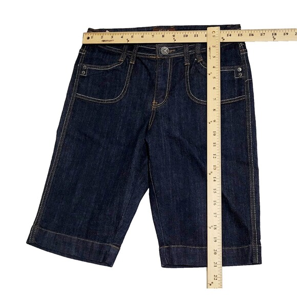Yuva Jean Women's Bermuda Shorts  sz 8 Thick Stitch Embellished Flap Pockets - Picture 5 of 8